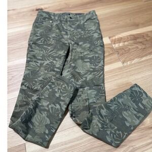 Needle & Cloth Skinny Ankle Pants SZ 4 Green Camo Tropical Palm Print MidRise
